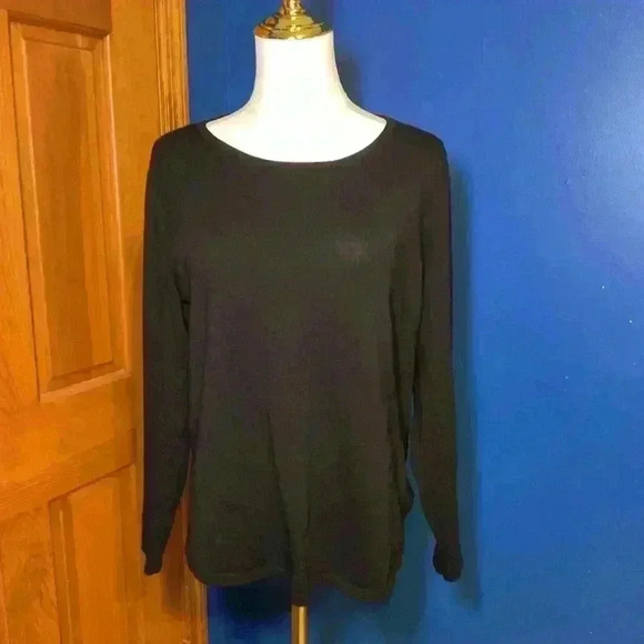 Chico’s Black Long Sleeve Sweater with back gold zipper. Size 1 - Picture 1 of 8